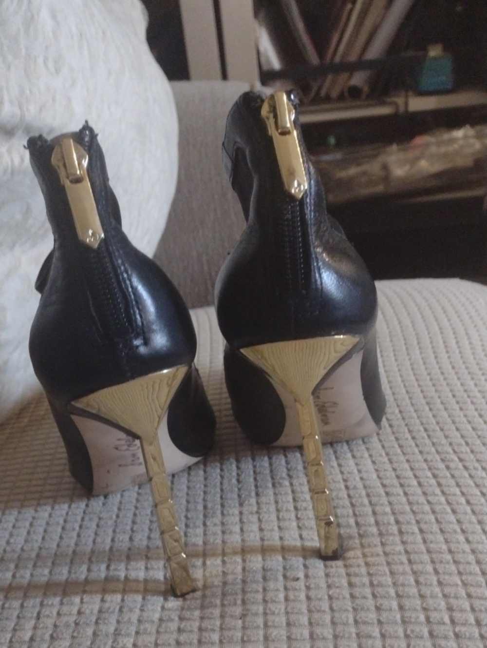 Sam Edelman Black Soft Leather Gold Accents Heels  7 - 7,5 $45 - Picture 5 of 5